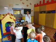 Den cizích zemí a jazyků